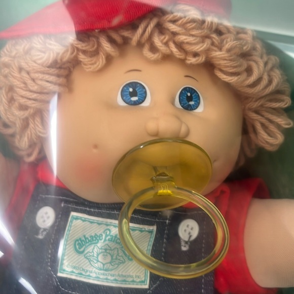 Cabbage, patch kid 1984. Comes with original box and birth certificate - Picture 2 of 5